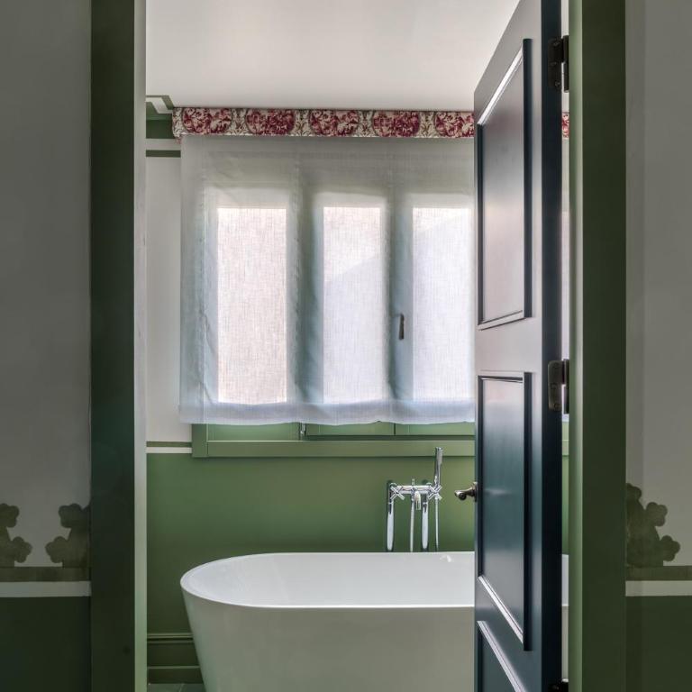 Cristine Bedfor Sevilla Boutique Hotel - Suite Junior con piscina privada - 6