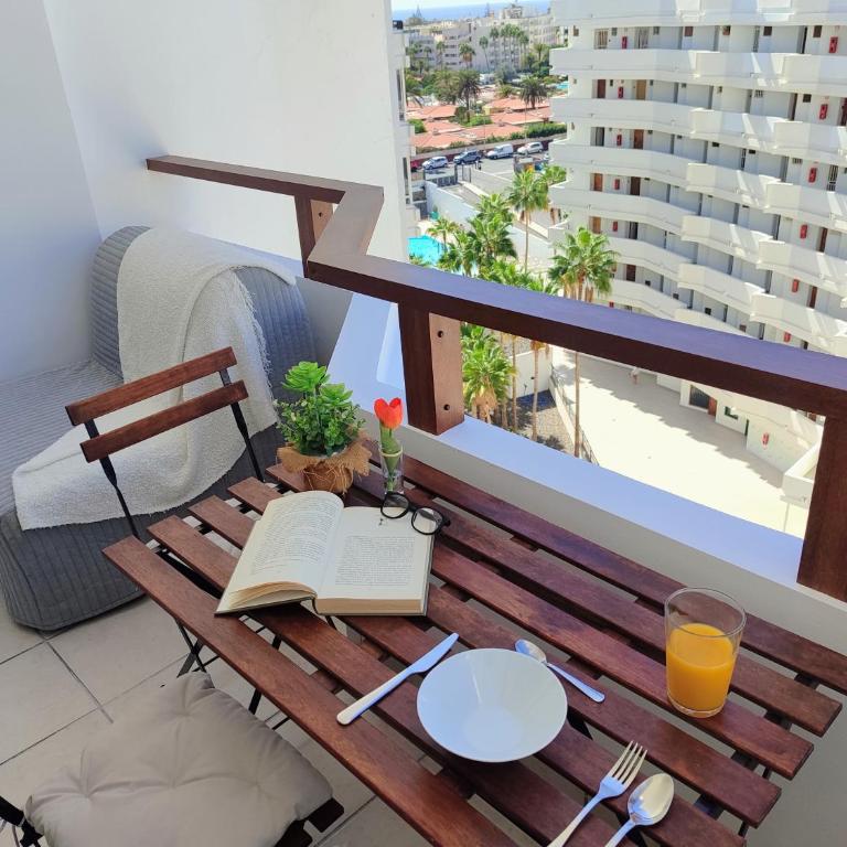 Yumbo Habitat - Two-Bedroom Standard Apartment - 5