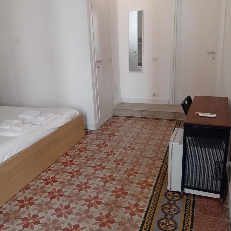 Residence e appartamenti Rosaroll - Camera Familiare con Bagno Privato - 2