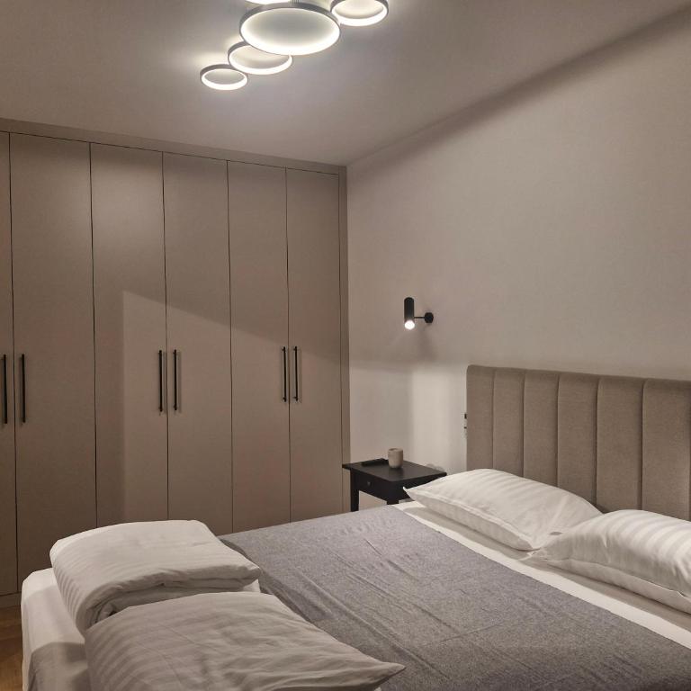 Urban Central Stay Belgrade - One-Bedroom Apartment - 30