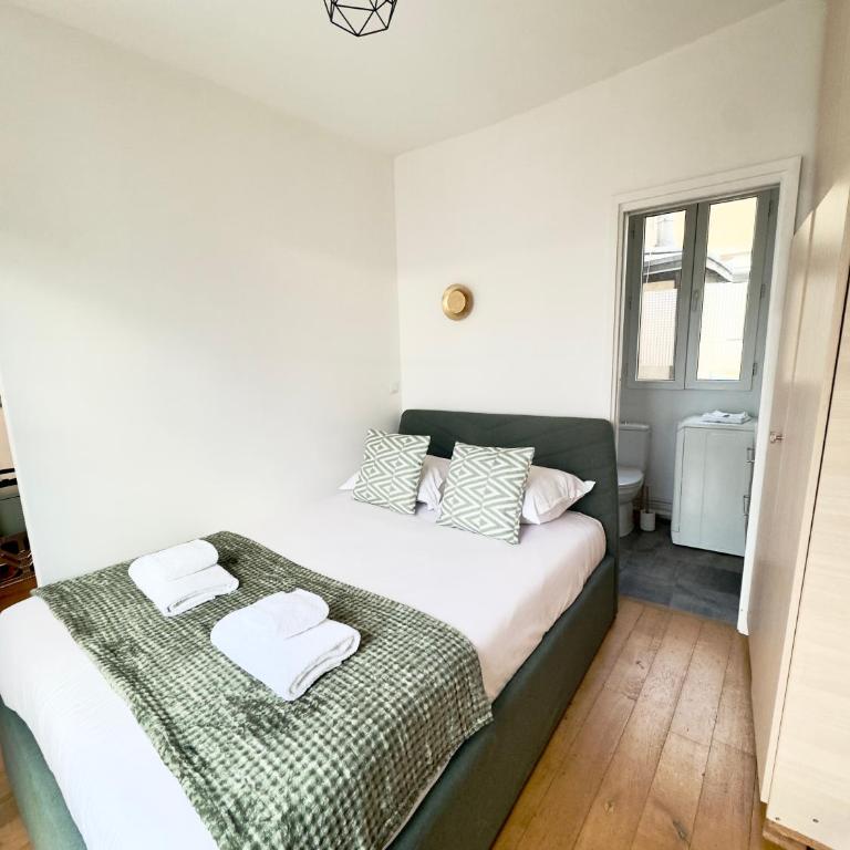 Lovely studio with balcony and spectacular Sacre-Coeur view - Studio avec Balcon - 8