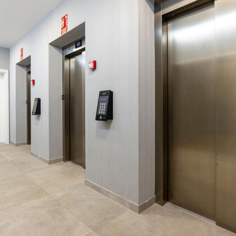 Skyline VIII Pool & Coworking by ELE Apartments - Apartamento de 1 dormitorio - 8