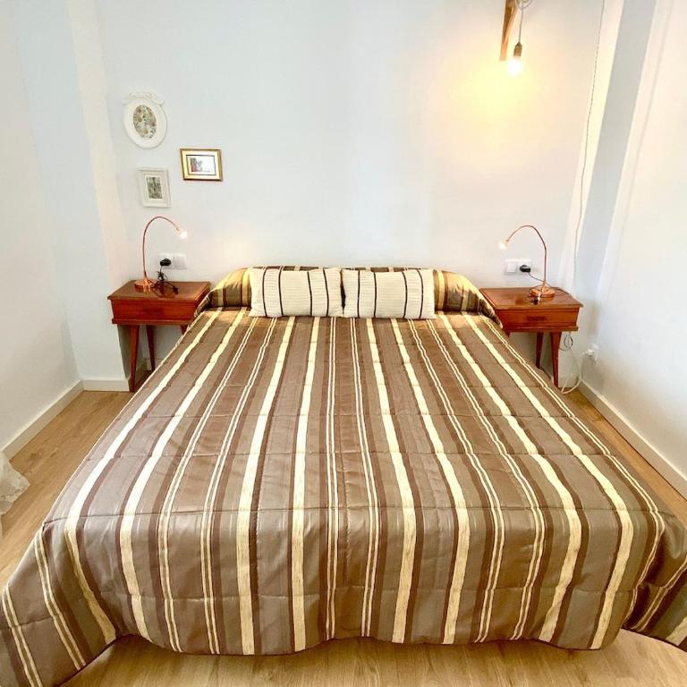 Apartment in Salou - Three-Bedroom Apartment - 7