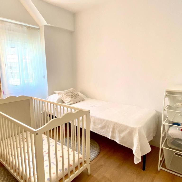 Apartment in Salou - Three-Bedroom Apartment - 12