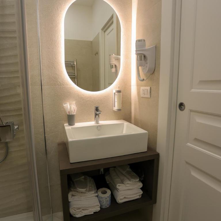 Elysium Relais - Queen Room - 5