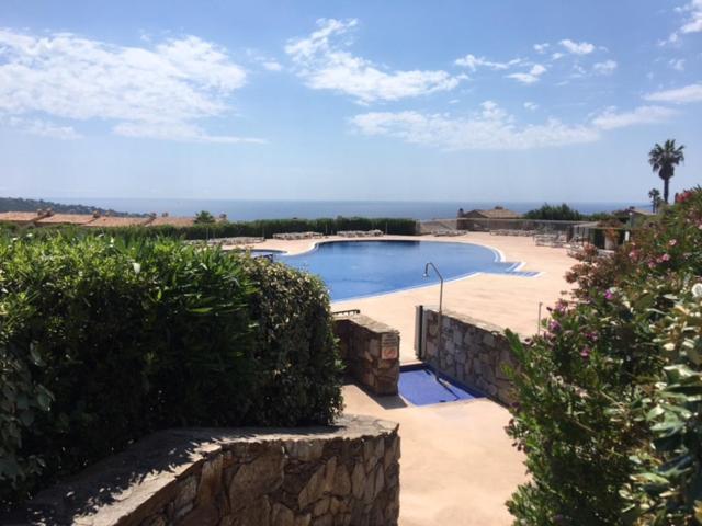 Appartement classé 2 étoiles, rez de jardin Les ISSAMBRES vue sur le golfe de St Tropez - Appartement 1 Chambre - 24