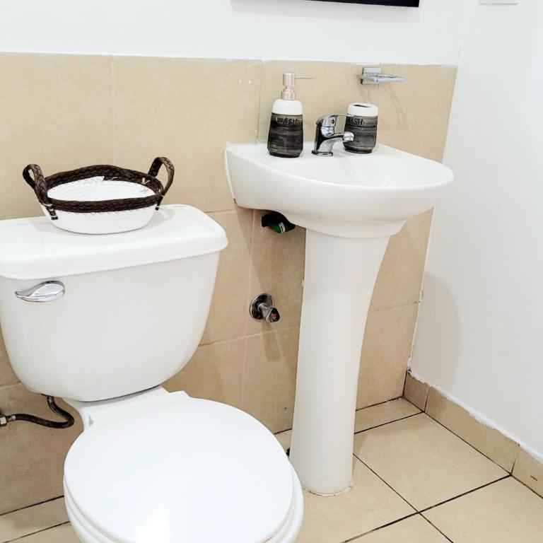 Casa interior acogedora, ubicada en sector residencial de Puerto Montt - Apartamento de 1 dormitorio - 14