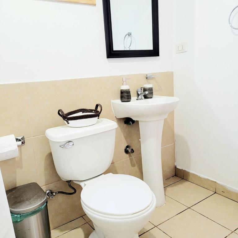 Casa interior acogedora, ubicada en sector residencial de Puerto Montt - Apartamento de 1 dormitorio - 13