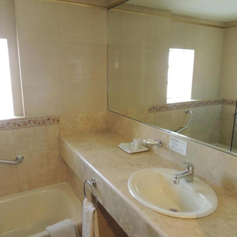 King David Flat Hotel - Argentina - Habitación Triple Superior - 1 cama doble + 1 cama individual - 7