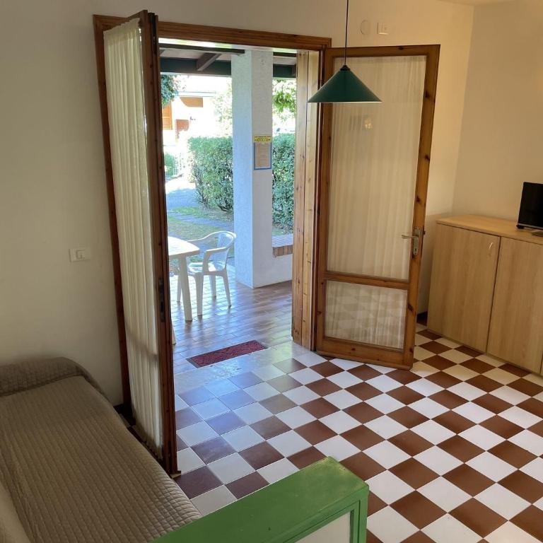 Bright two-storey flat - Villa - 10