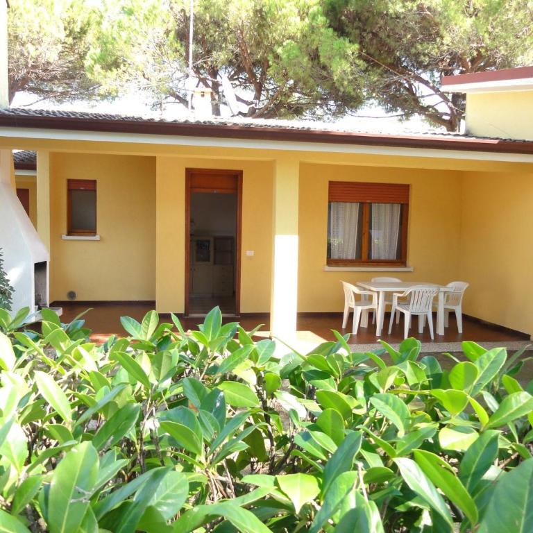 Holiday home with shared pools - Villa - 1