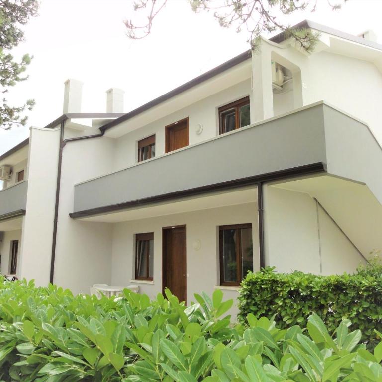 Bright flat with pool and balcony - Appartamento - 2