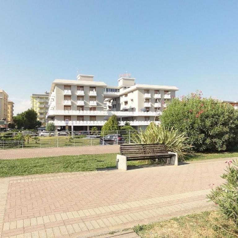 Seafront bright flat-Beahost - Appartamento - 12
