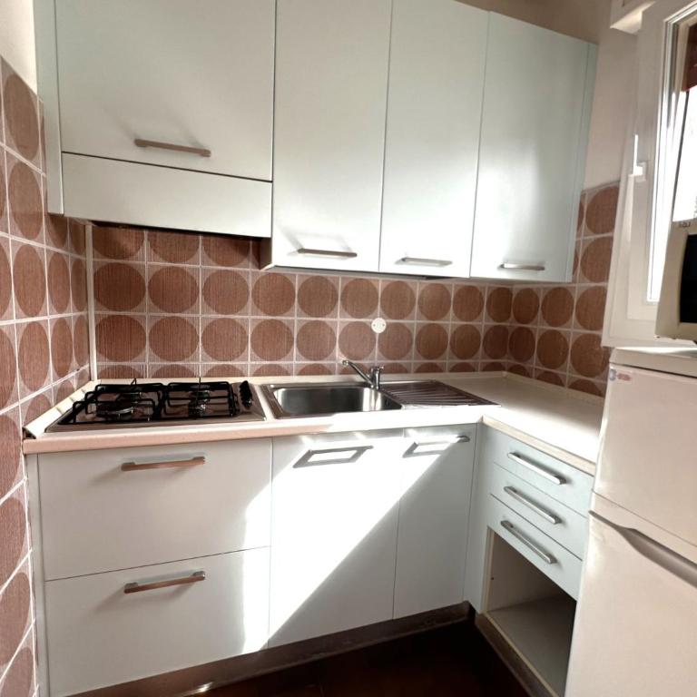 Lovely flat with pool-Beahost - Appartamento - 3
