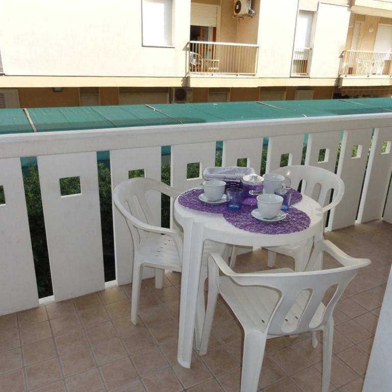 Flat in seafront condominium with parking - Appartamento - 1