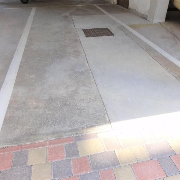 Flat in seafront condominium with parking - Appartamento - 10