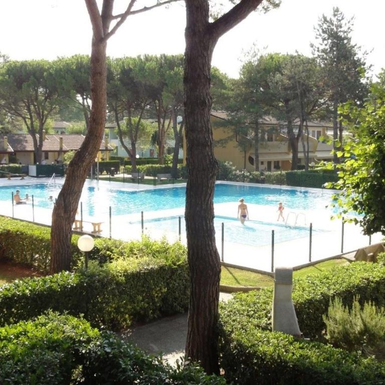 Comfy flat with pool-Beahost - Apartment - 12