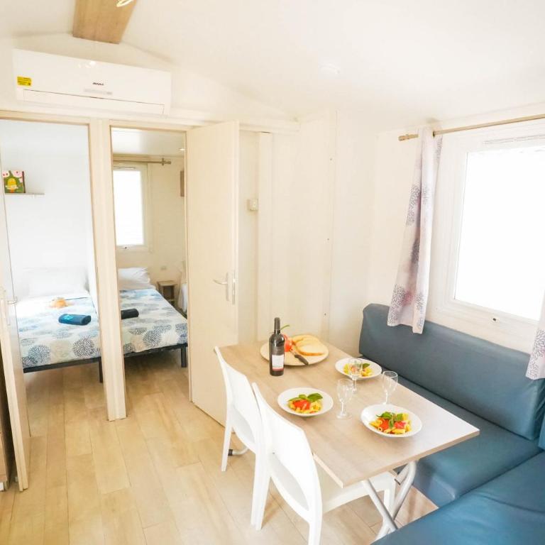 Happy Camp Mobile Homes in Camping Laguna Village - Casa Mobile Premium. - 9