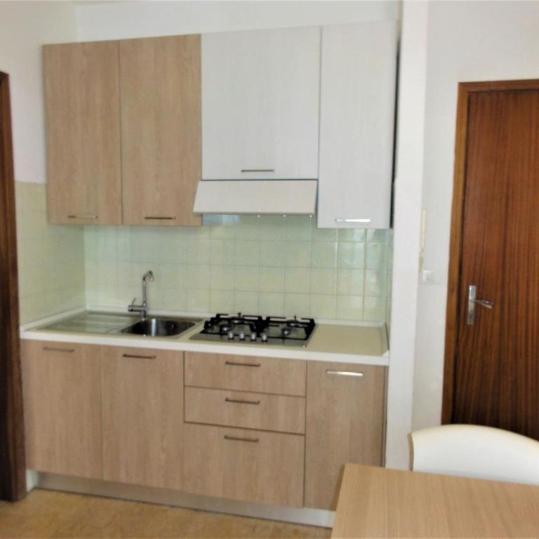 Beachfront flat with terrace - Appartamento - 8