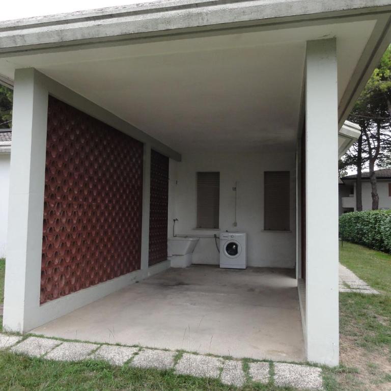 Semi-detached villa in a quiet area - Villa - 12