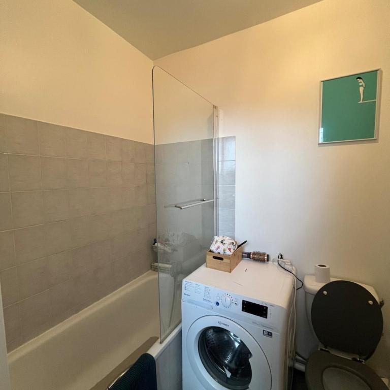 Charming 2 room appartement - One-Bedroom Apartment - 9
