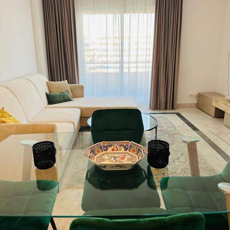 HomelyStay - Marbella, Marina Banus - Two-Bedroom Apartment - 1