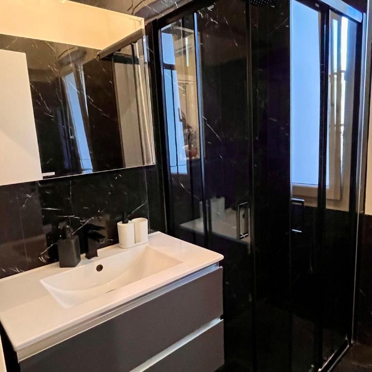 Cinque Terre Chill - Three-Bedroom Premium Apartment with Balcony - 21