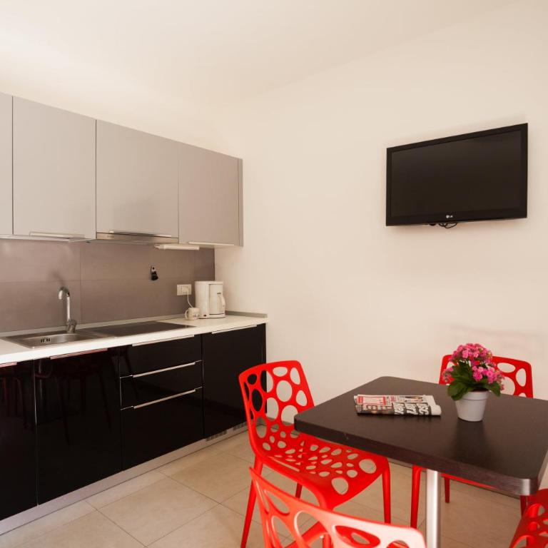 Holiday Apartments - Camping Al Porto - Appartamento con Vista Giardino - 4