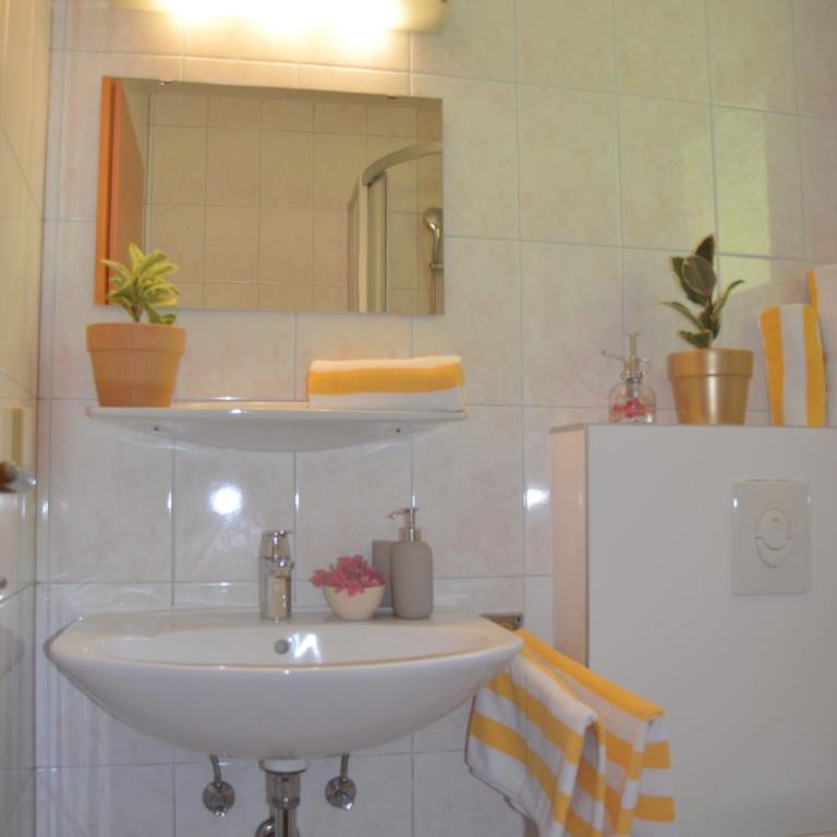 Ferienhäuser Tröster - Familienapartment mit 2 Schlafzimmern und einer Terrasse - 21