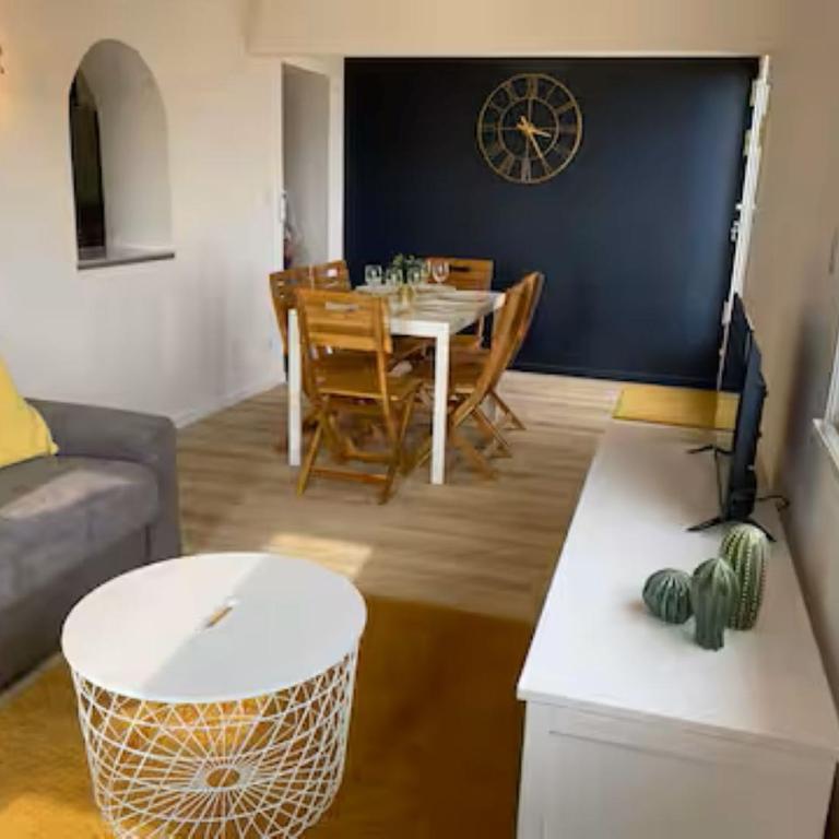 T3 with large roof-top terrace, harbor view - Two-Bedroom Apartment - 5