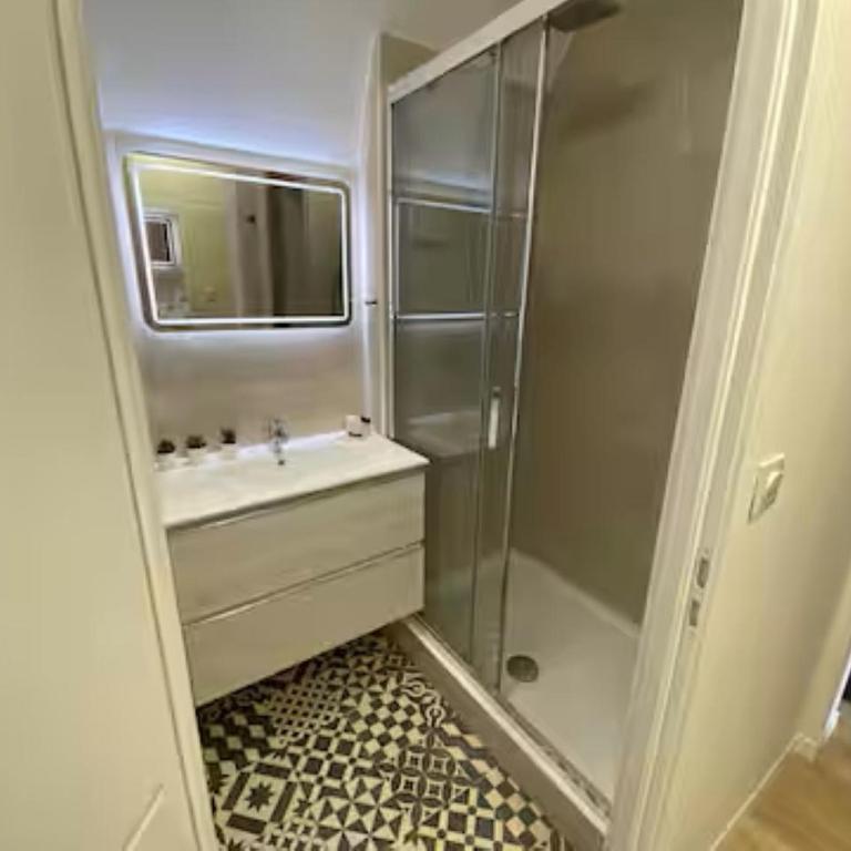 T3 with large roof-top terrace, harbor view - Two-Bedroom Apartment - 9