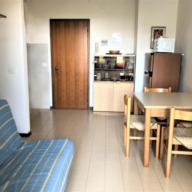 Bright flat with a large balcony - Appartamento - 3