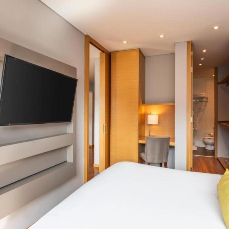 Hotel 93 Luxury Suites by Preferred - Deluxe One-Bedroom Apartment - 6