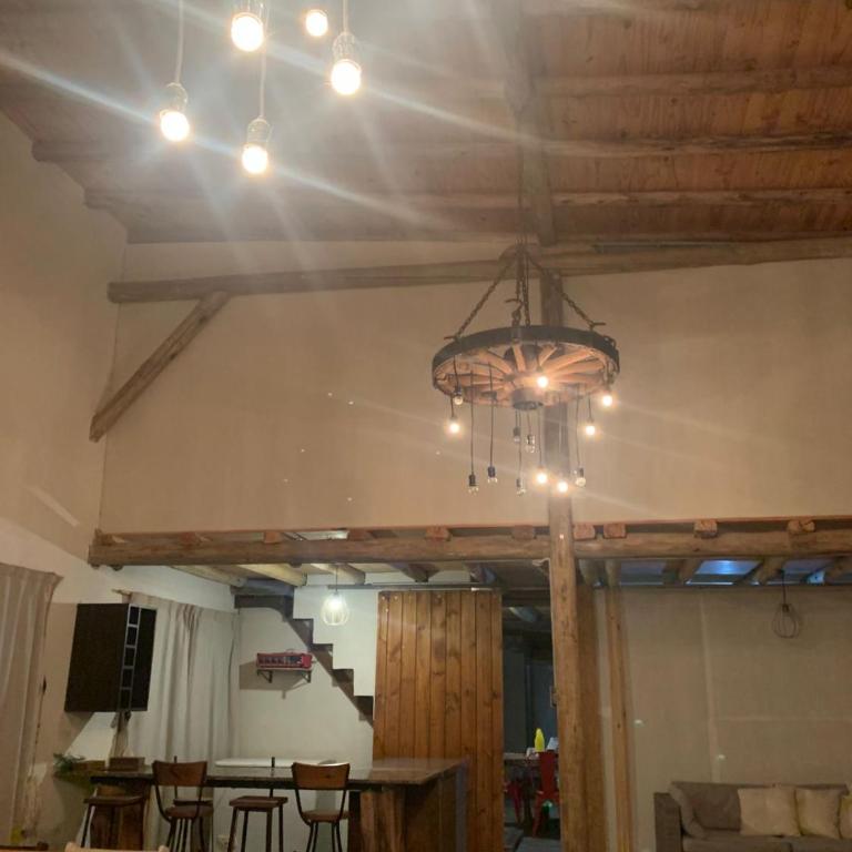 Don Caffe - Three-Bedroom House - 12