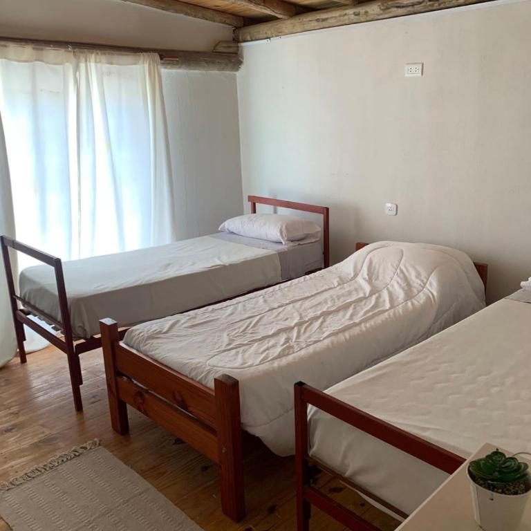 Don Caffe - Three-Bedroom House - 19