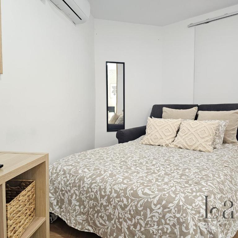 Estudio con Wifi y AC en Centro Sol y Gran via - Studio - 6