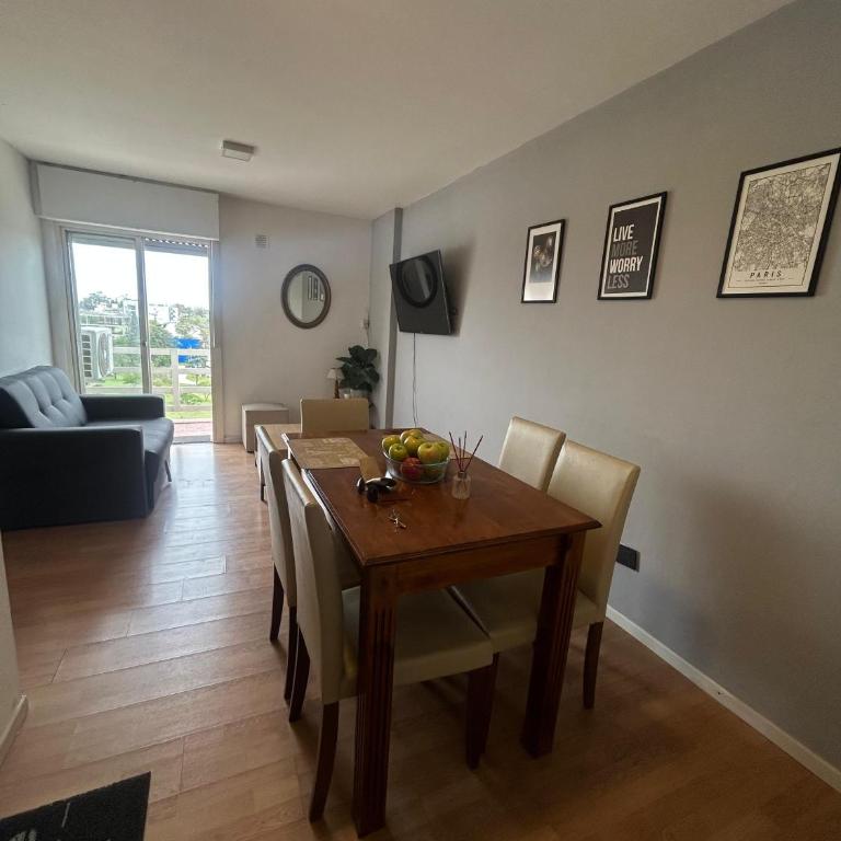 Richardson - One-Bedroom Apartment - 1