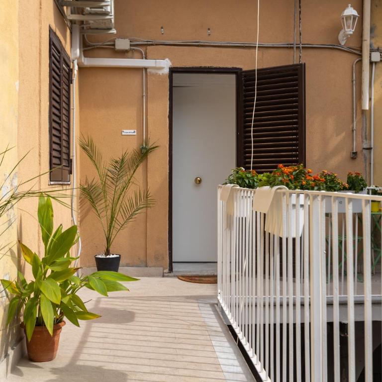 A casa di amici - Two-Bedroom House - 14