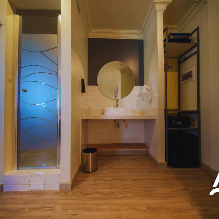 Almasur Punta Arenas - Habitación Estándar - 1 cama grande - 1