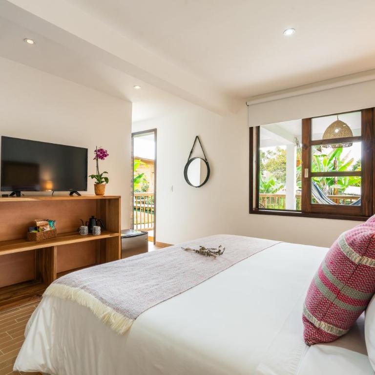 Terasu Hotel Boutique Salento - Habitación con cama grande y balcón - 5