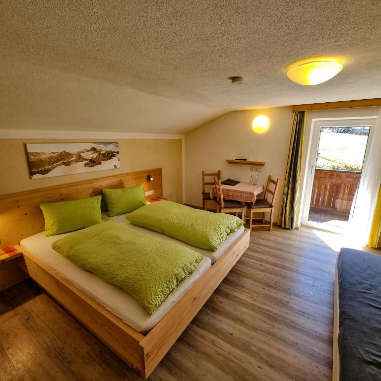 Haus Bergheim - Dreibettzimmer - 3