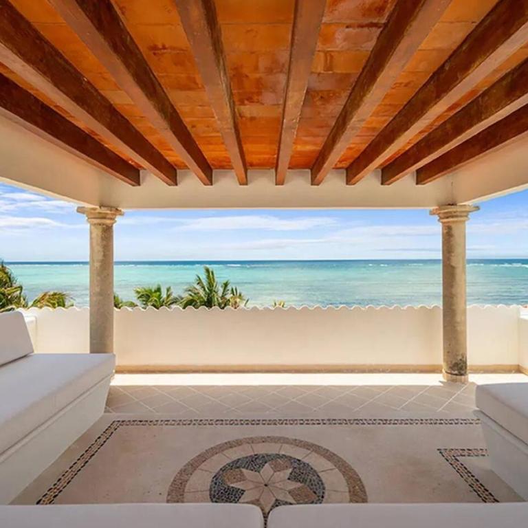 Beachfront Hacienda Soliman Bay - Villa - 52