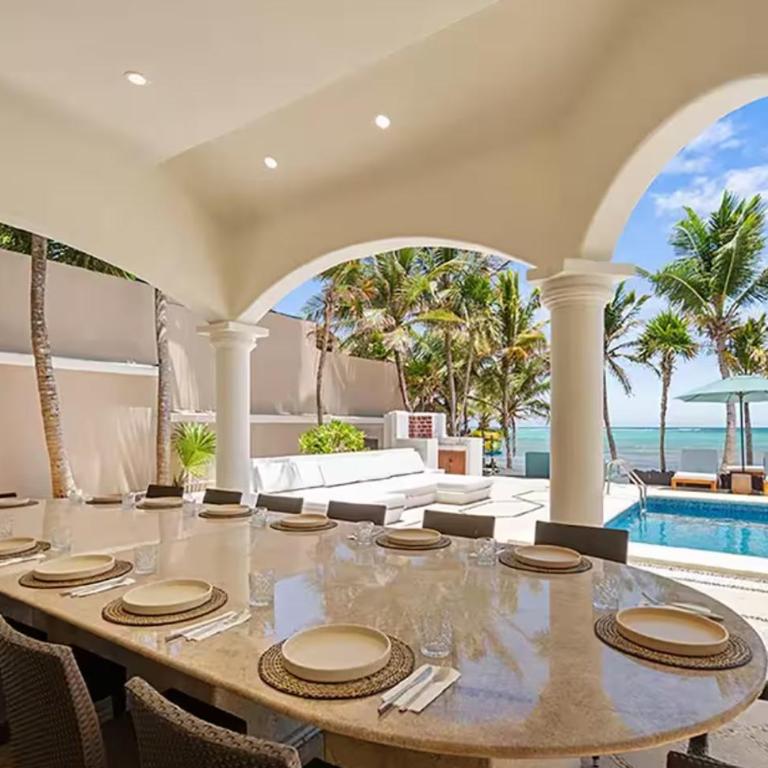 Beachfront Hacienda Soliman Bay - Villa - 55