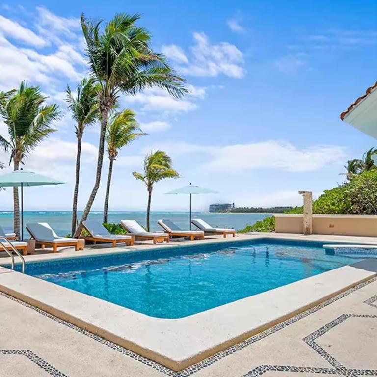 Beachfront Hacienda Soliman Bay - Villa - 61