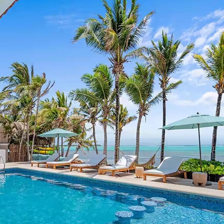 Beachfront Hacienda Soliman Bay - Villa - 64