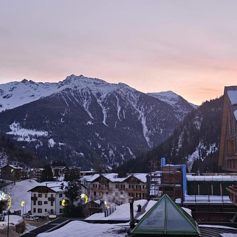 Casa Fiocco - Appartamento con 2 Camere da Letto e con Vista Montagna - 10