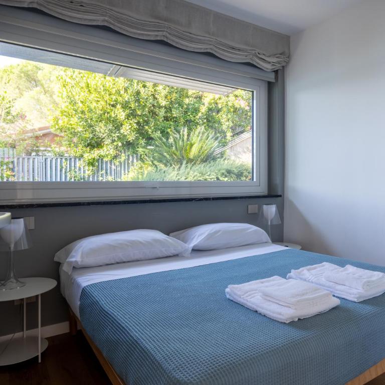 Exclusive designer apartment Facing Palmaria Island Spacious scenic terrace Bright Modern Interiors Fully equipped kitchen Air conditioning Private parking Up to 6 guests - Casa Vacanze - 63