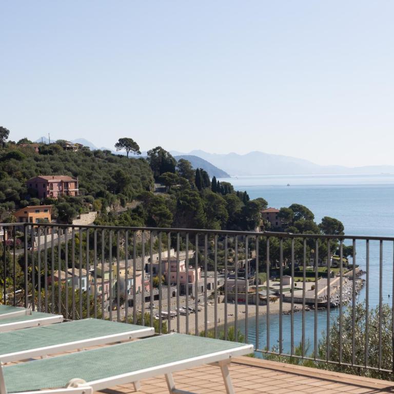 Exclusive designer apartment Facing Palmaria Island Spacious scenic terrace Bright Modern Interiors Fully equipped kitchen Air conditioning Private parking Up to 6 guests - Casa Vacanze - 68