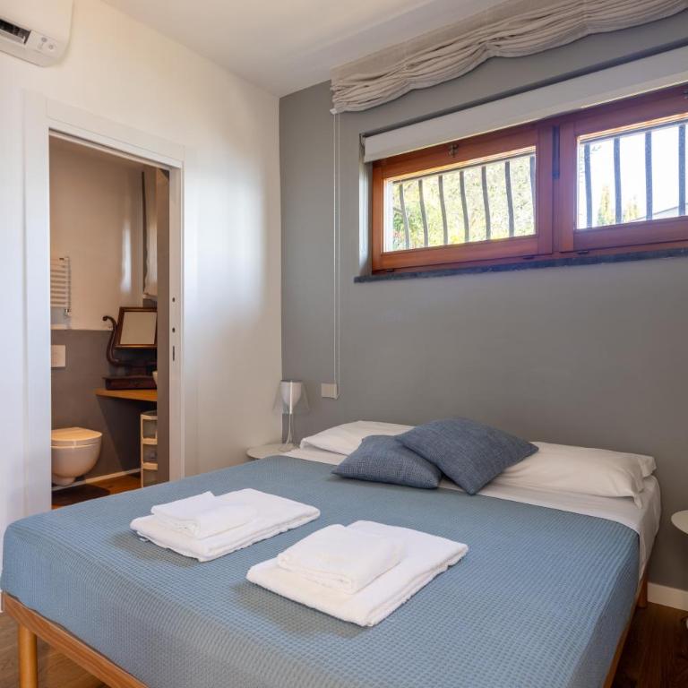 Exclusive designer apartment Facing Palmaria Island Spacious scenic terrace Bright Modern Interiors Fully equipped kitchen Air conditioning Private parking Up to 6 guests - Casa Vacanze - 80