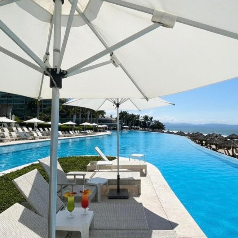 Charming apartment on the ground floor, Peninsula Nuevo Vallarta - Three-Bedroom Apartment - 33